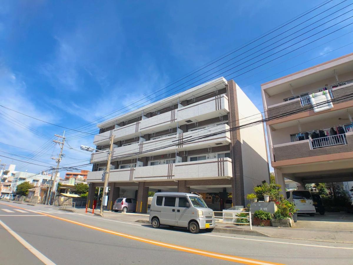 Luana Lea Karate Kaikan Mae Hotel Tomigusuku Exterior photo